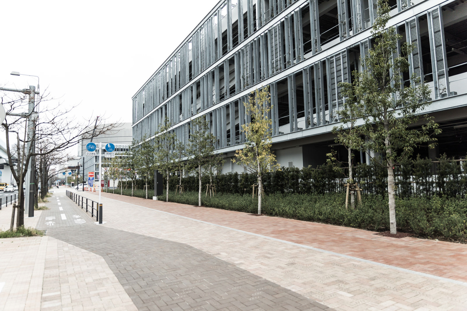 江東区でビルやマンションの雨漏り修理、防水工事をお探しの方へ｜一貫した自社施工で調査・見積もり