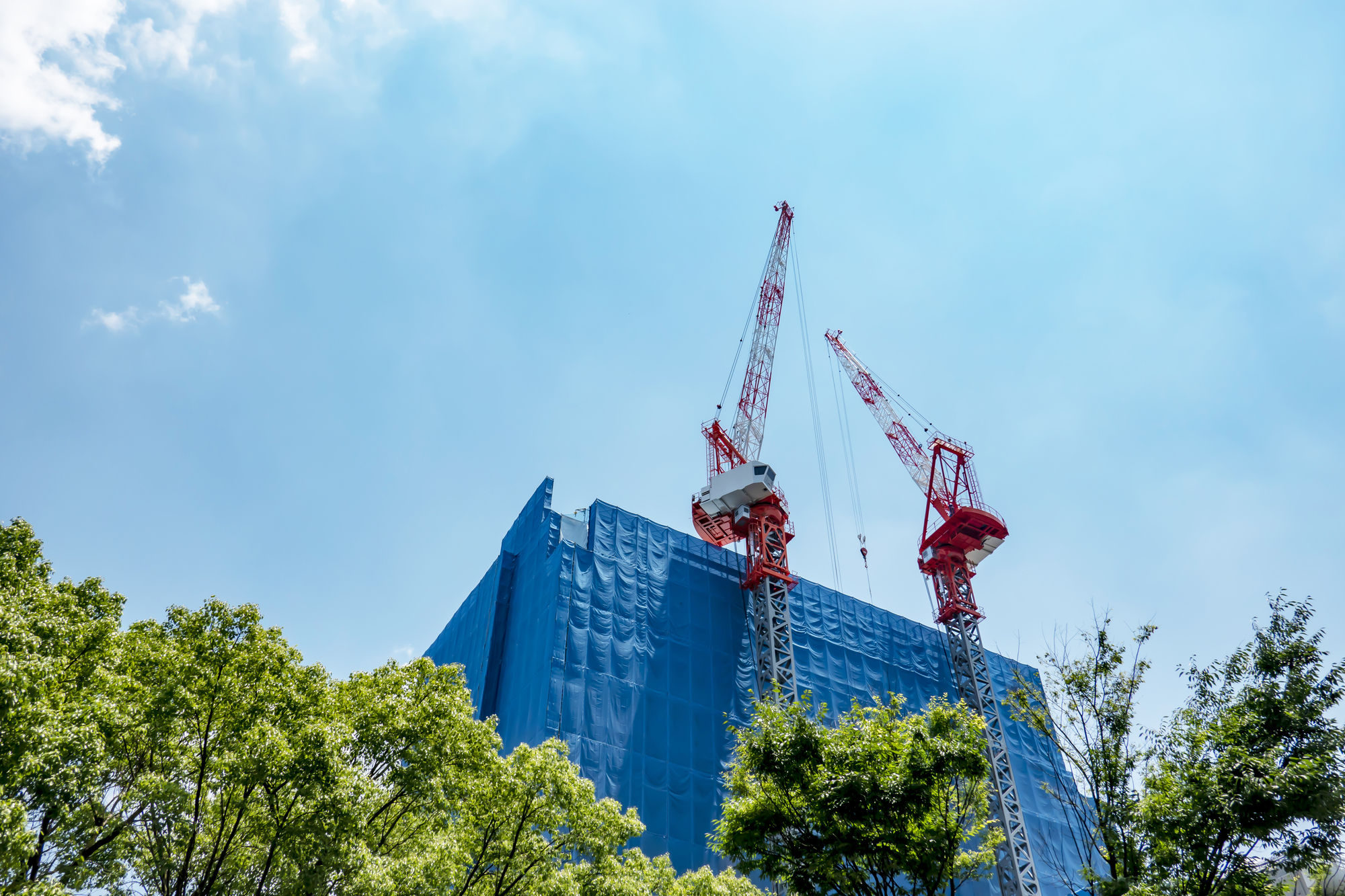 マンション建て替え時の立ち退きはどう対応する？費用相場や手続きの流れなどを詳しく解説