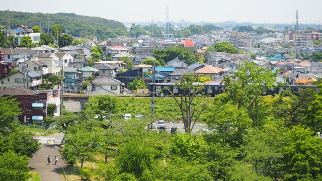 東村山市のアパート修繕工事業者選びのポイントとは？リフォームの注意点や工事の流れも解説