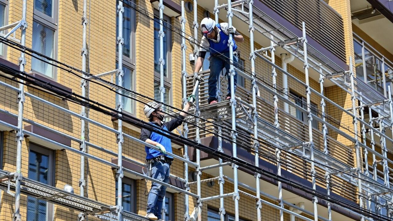 屋根修理は防水工事で直せる？雨漏りの原因・修理方法・費用を解説