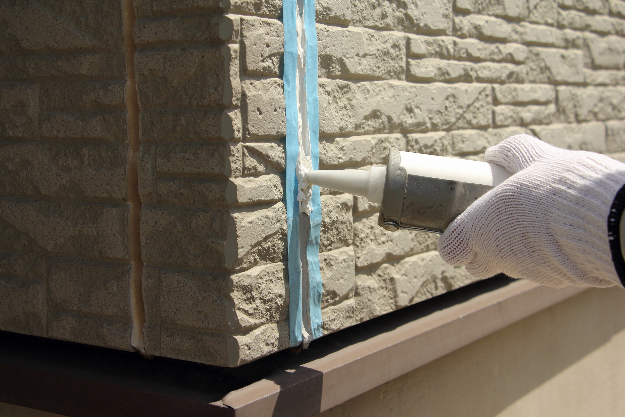 防水工事の突きつけ処理って何？目的や施工手順から成功させるためのポイントを解説