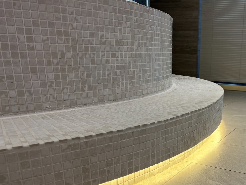 【企業様】東京都港区Ｌスパ　浴槽タイル補修工事