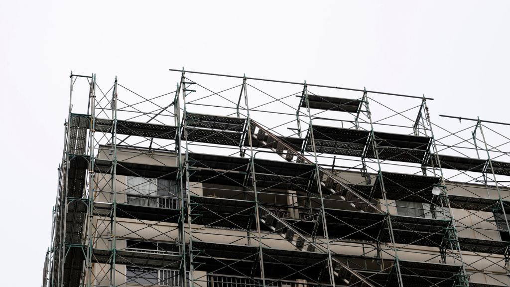 マナション大規模修繕の足場風景