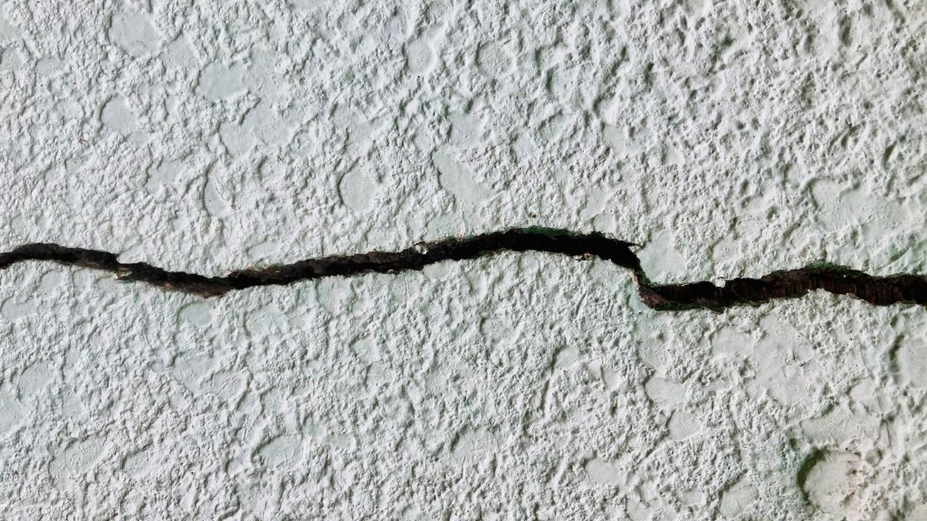 外壁のひび割れ