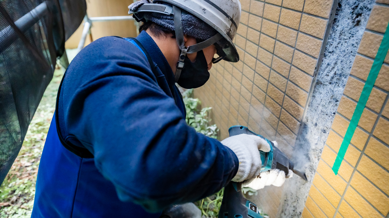 大規模修繕工事の費用はいくら？相場からコスト削減のコツ・払えない時の対処法を解説
